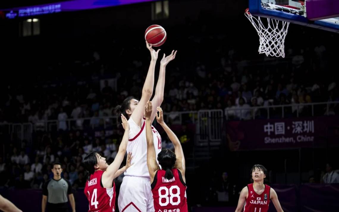 Zhang Ziyu: La Jugadora China De Basquetbol Que Impresiona Con Sus ...